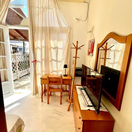 Marietta Boutique Apts ซีลีวี ภายนอก รูปภาพ